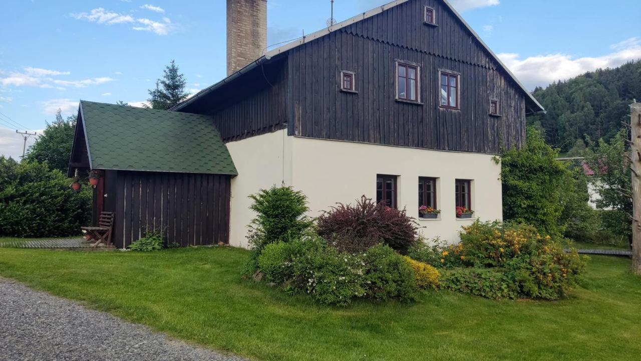 Chalupa Bez Hranic Krompach Exterior photo